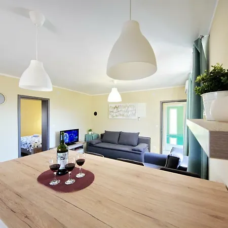 Deluxe Roko Villa Vir